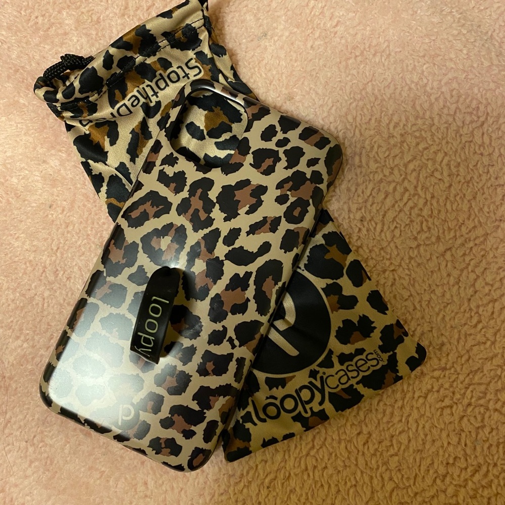 Leopard loopy iPhone 11 Pro Max case